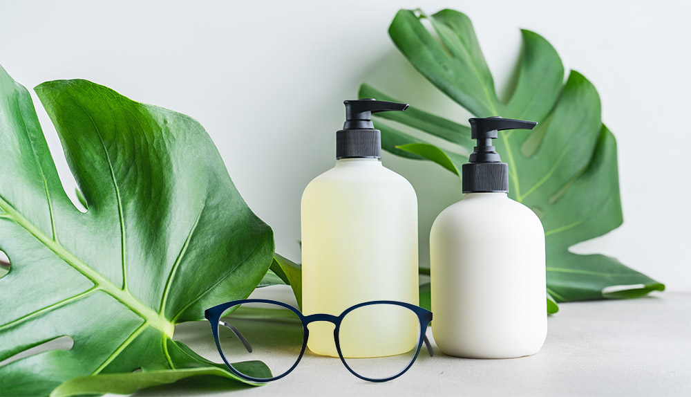 Prevent your glass lenses from fogging up with soap and shaving foam