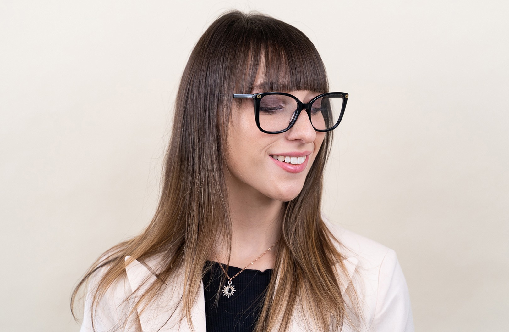Gucci eyeglasses best sale on face
