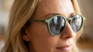 Izipizi Sun #D Kaki Green Generated image